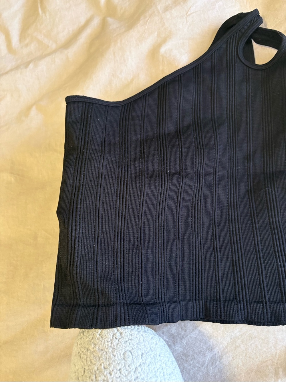 One-Shoulder Ribbed Crop Top - Picture 7 of 7